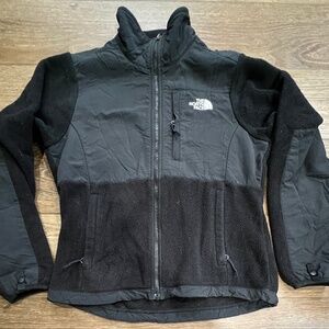 The North Face Denali Zip-Up Fleece Jacket Black, Size Small Lightweight